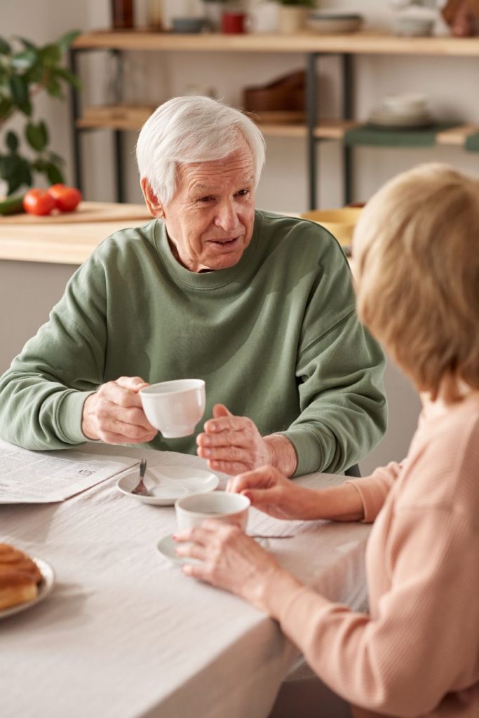 senior-couple-tea-time